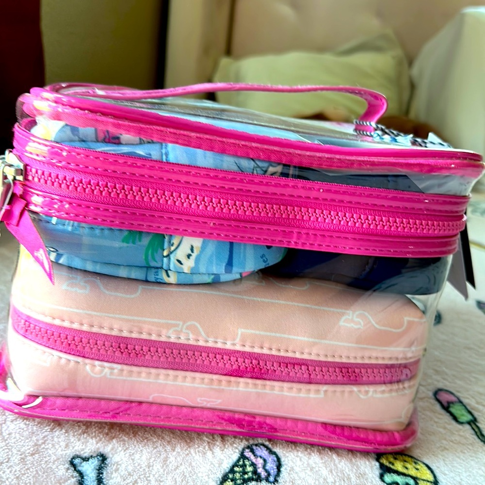 Vineyard Vines x Target 4 Piece Makeup Bag NWT